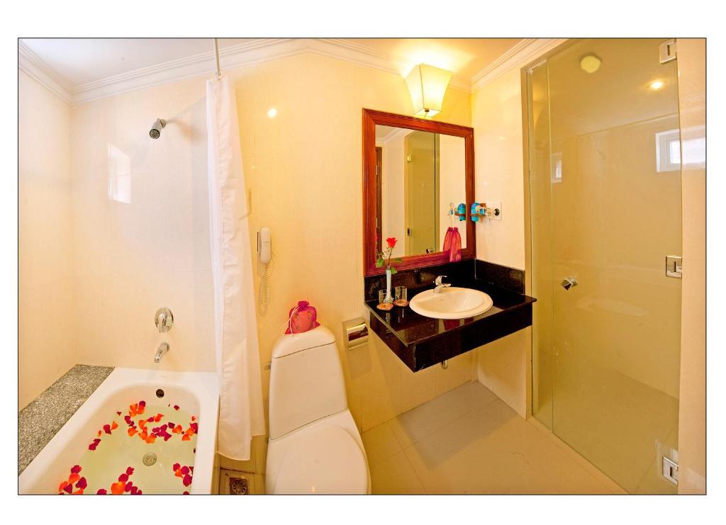 Bien Vang Hotel Danang Room photo